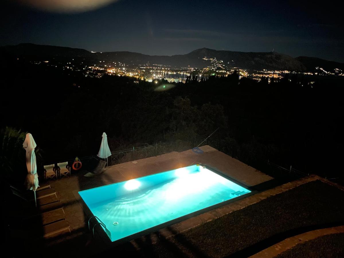 Villa Kira Áfra Esterno foto